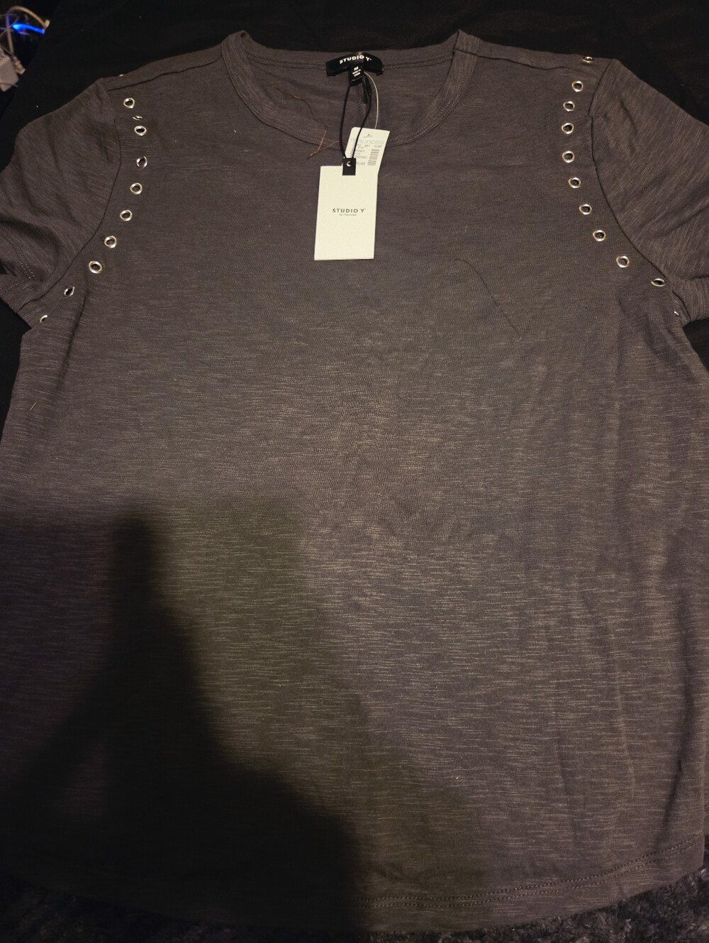 Studio Y Short-Sleeve Crewneck Tee with Grommet Trim in Charcoal